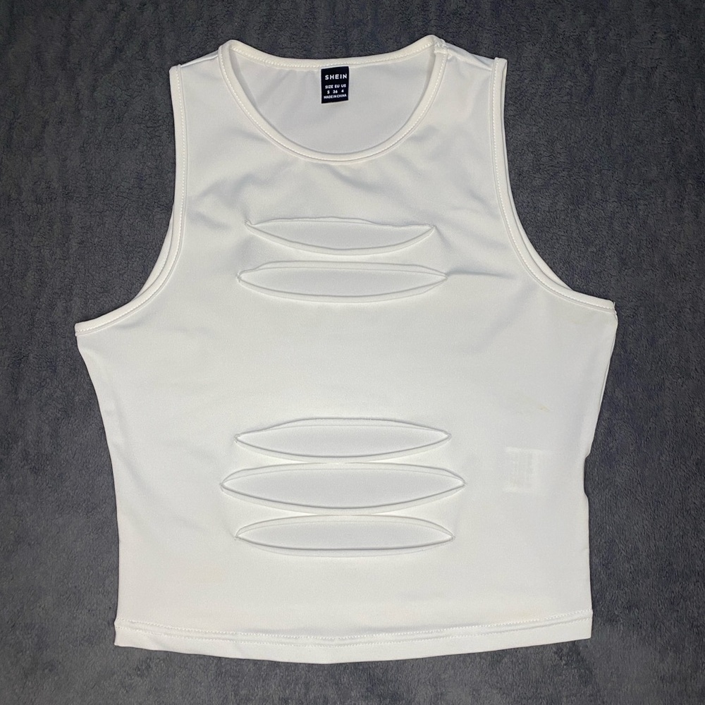 White cut out tank top #cutouttop